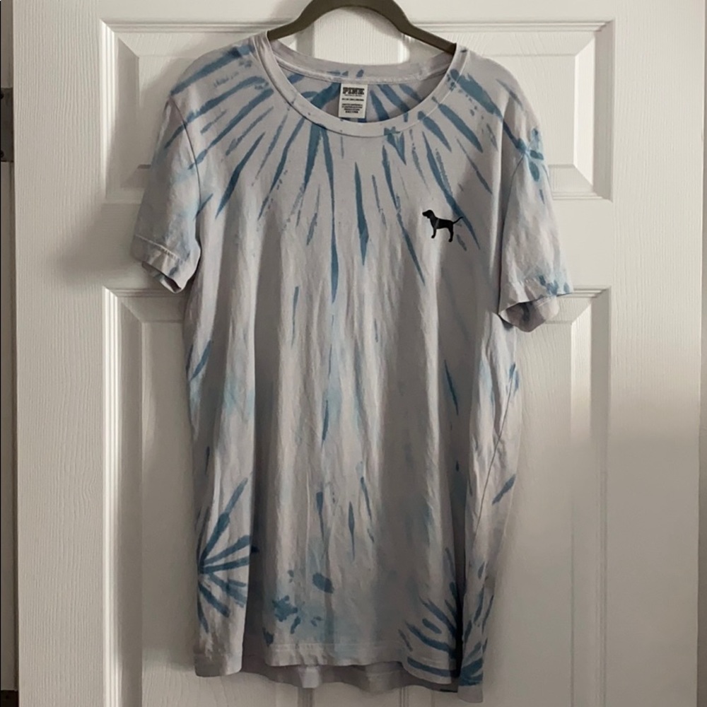 ***SOLD*** Victoria’s Secret Pink tie dye t-shirt